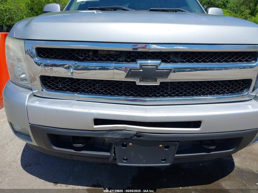 2011 CHEVROLET SILVERADO 1500 VIN: 3GCUKTE20BG200883