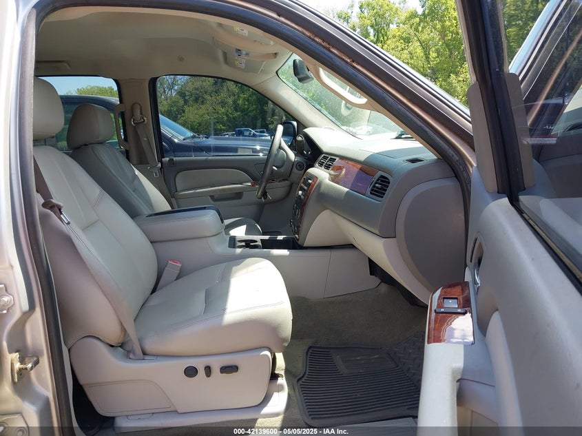 2011 CHEVROLET SILVERADO 1500 VIN: 3GCUKTE20BG200883