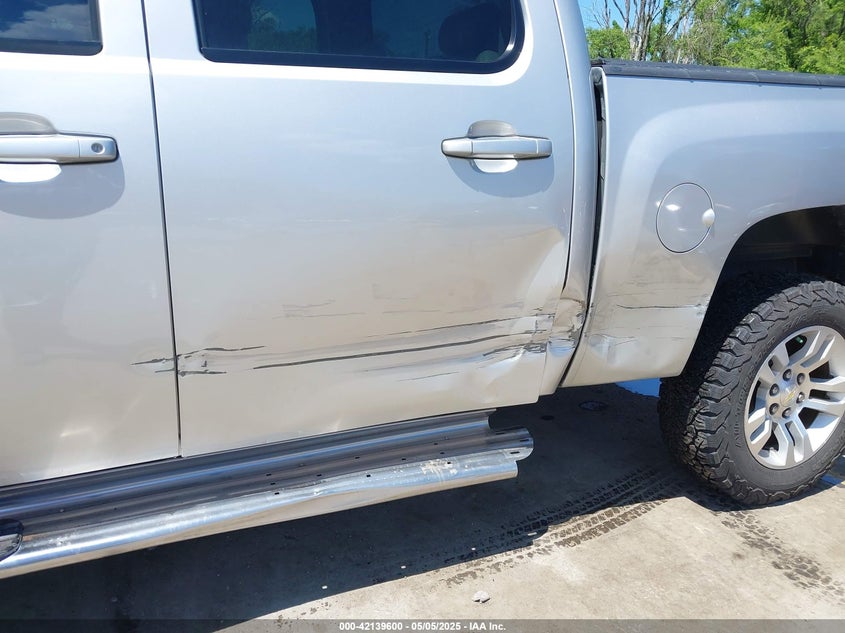 2011 CHEVROLET SILVERADO 1500 VIN: 3GCUKTE20BG200883