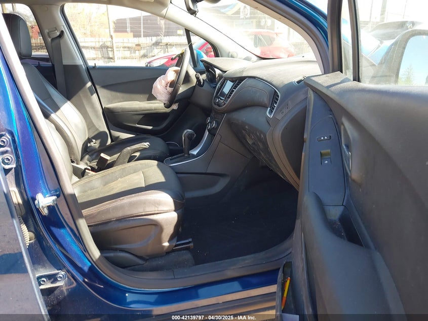 2020 CHEVROLET TRAX FWD LT - 3GNCJLSB0LL109700