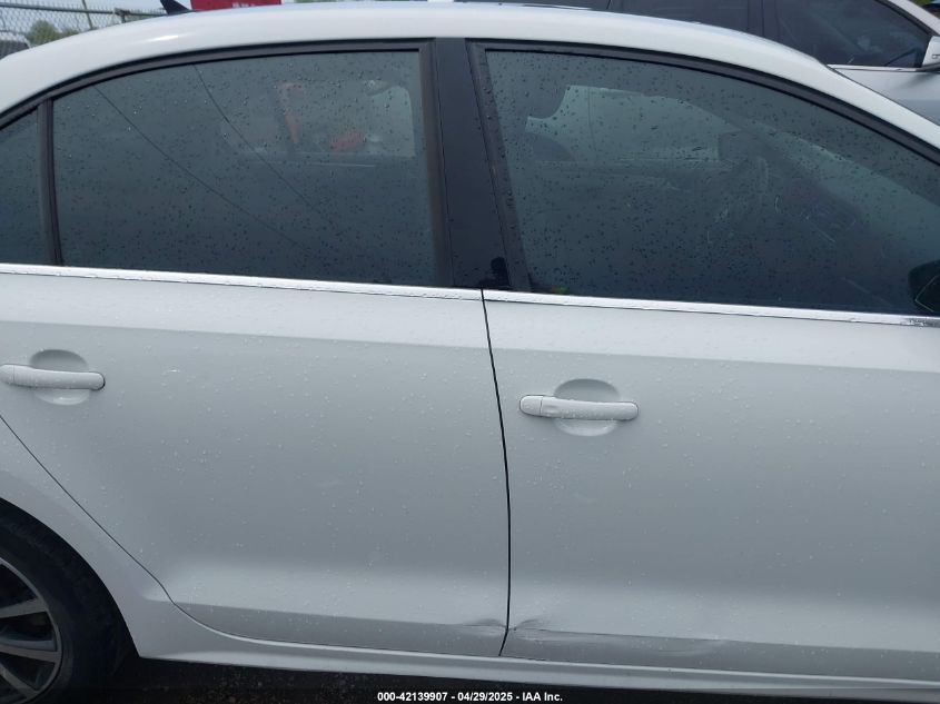 2017 VOLKSWAGEN JETTA 1.4T SE - 3VWDB7AJ5HM362780