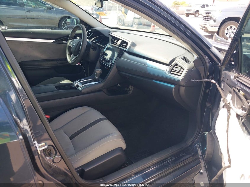 2018 HONDA CIVIC VIN: 19XFC2F71JE040971