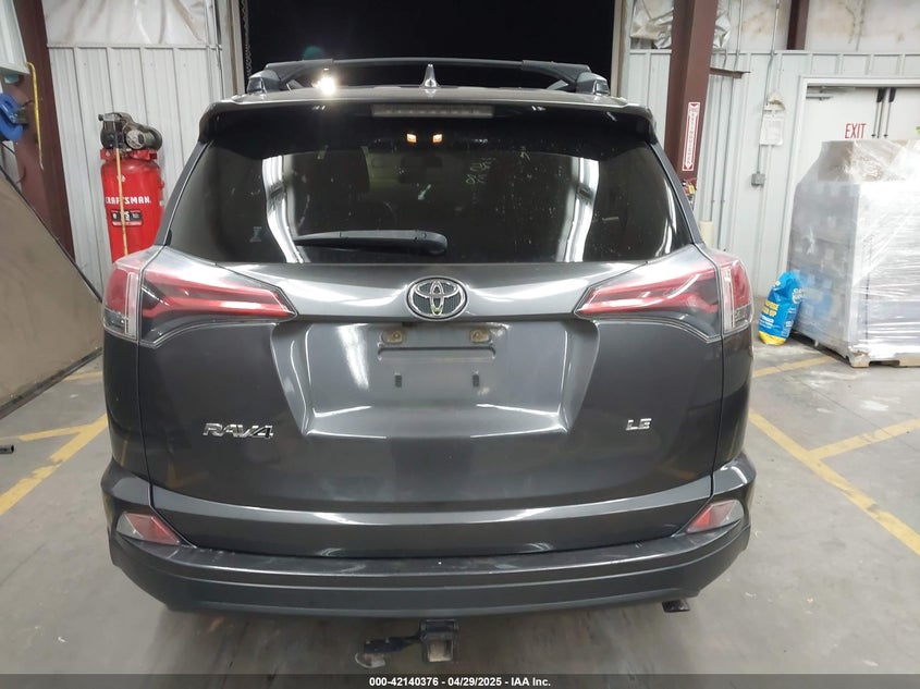 2018 TOYOTA RAV4 LE - JTMZFREV1JJ742238