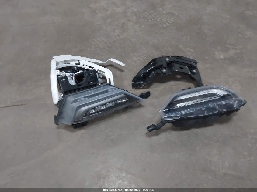 2022 Ford F-150 - 1FTFW1E84NFA98757