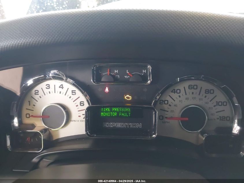 2007 Ford Expedition Xlt VIN: 1FMFU15597LA82324 Lot: 42140964