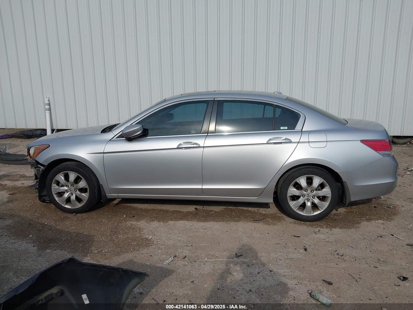 2008 HONDA ACCORD VIN: JHMCP26868C051416