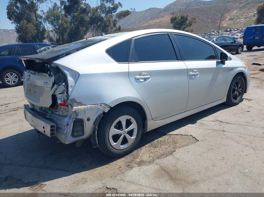 2015 TOYOTA PRIUS VIN: JTDKN3DU6F1978465