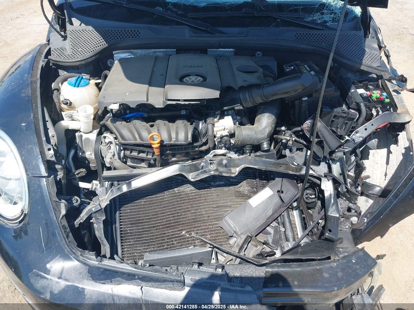 2013 VOLKSWAGEN BEETLE - 3VWJP7AT2DM670635