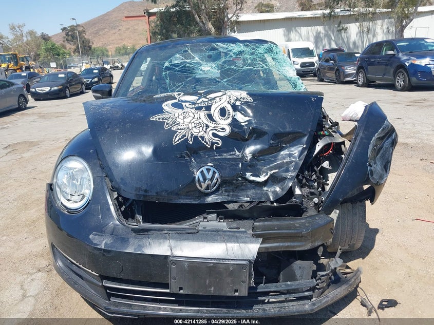 2013 VOLKSWAGEN BEETLE - 3VWJP7AT2DM670635