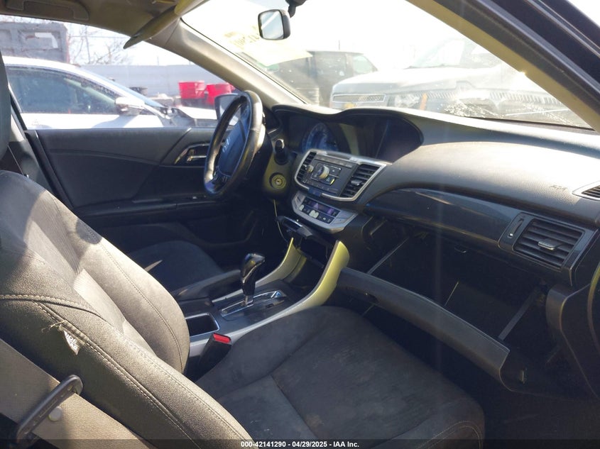 2013 HONDA ACCORD VIN: 1HGCR2F54DA152513