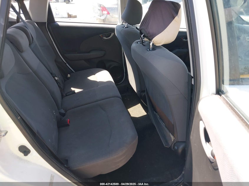 2009 HONDA FIT VIN: JHMGE88239S045275