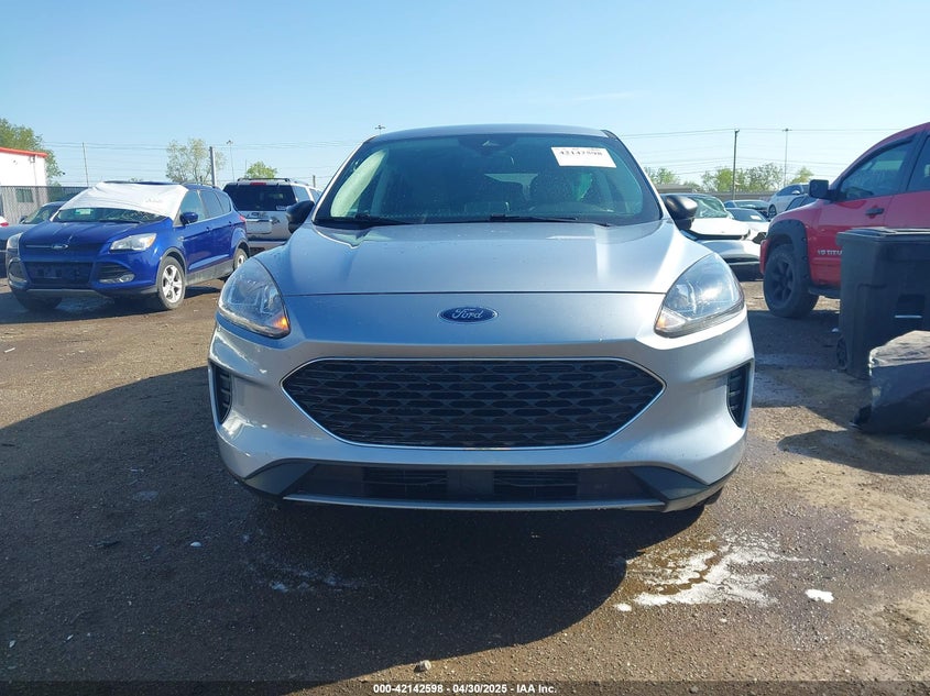 2022 FORD ESCAPE VIN: 1FMCU9G60NUA83702