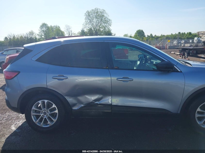 2022 FORD ESCAPE VIN: 1FMCU9G60NUA83702