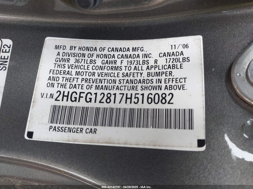 2007 HONDA CIVIC VIN: 2HGFG12817H516082