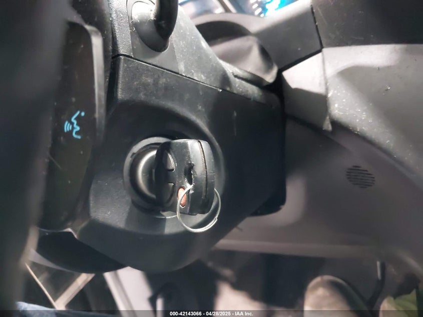 2013 FORD ESCAPE VIN: 1FMCU0F71DUC58611