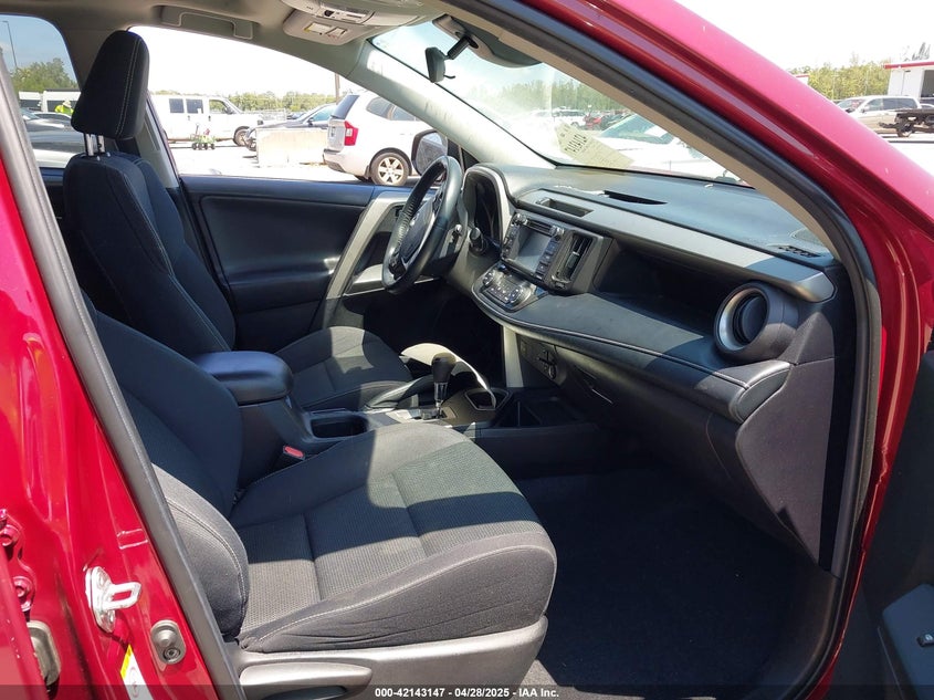 2018 TOYOTA RAV4 XLE - 2T3WFREV1JW416850