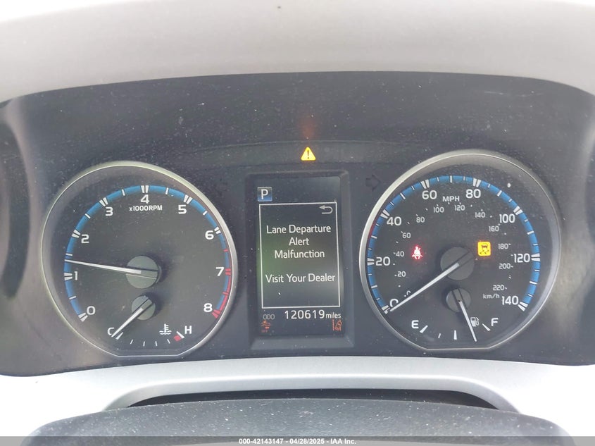 2018 TOYOTA RAV4 XLE - 2T3WFREV1JW416850