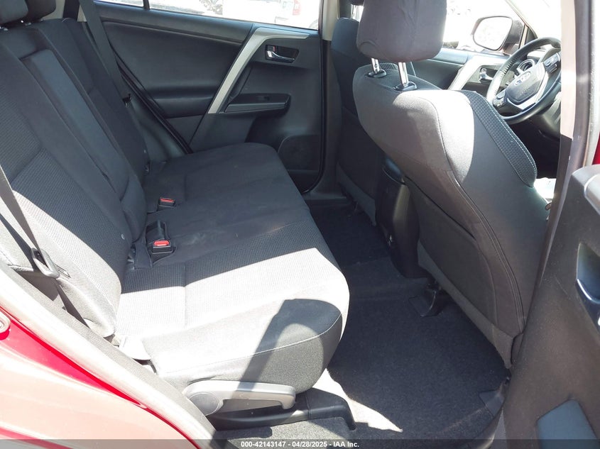 2018 TOYOTA RAV4 XLE - 2T3WFREV1JW416850