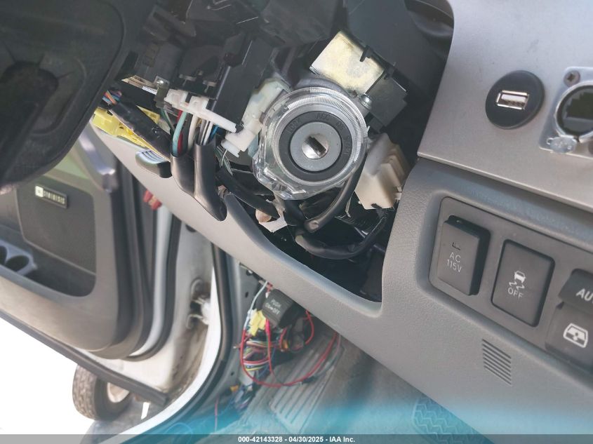 2008 Toyota Sequoia Limited 5.7L V8 VIN: 5TDBY68A08S017567 Lot: 42143328