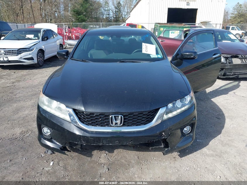 2013 HONDA ACCORD VIN: 1HGCT2B88DA004608