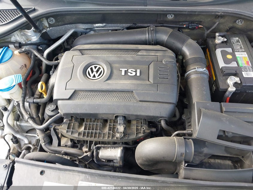 2016 VOLKSWAGEN PASSAT VIN: 1VWAT7A39GC014305
