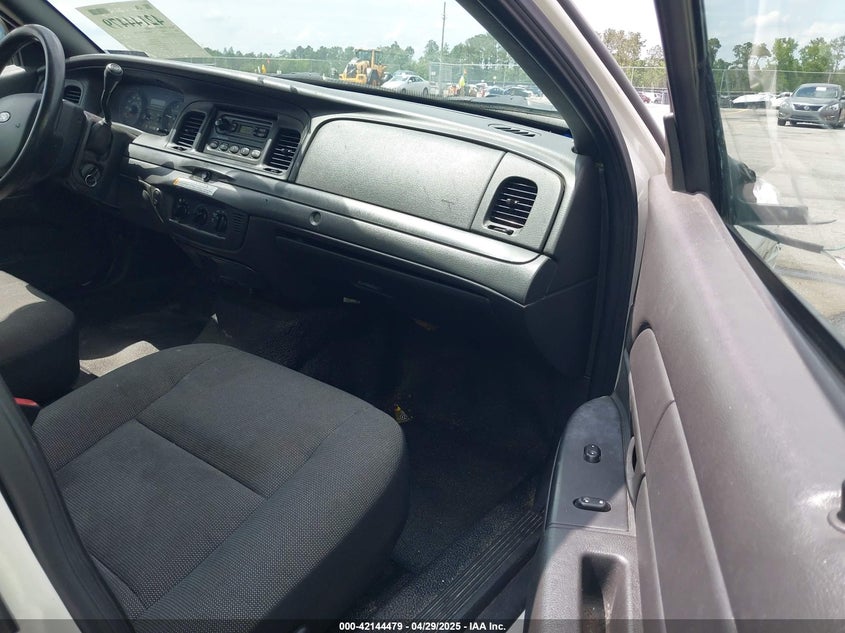 2006 FORD CROWN VICTORIA VIN: 2FAHP71W26X166272