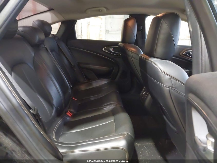 2015 CHRYSLER 200 - 1C3CTCCG9FN545757