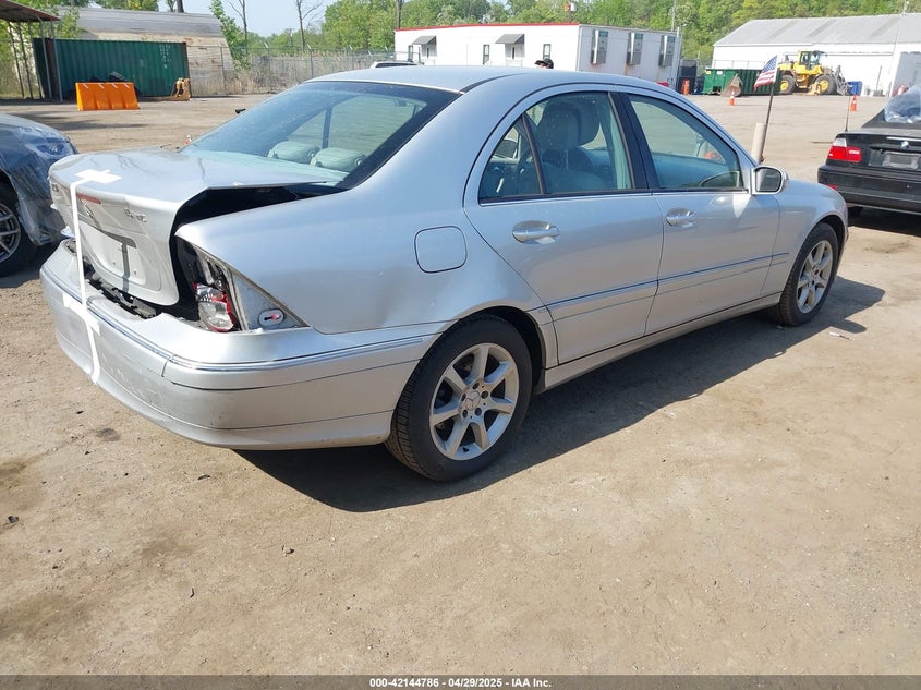 2007 MERCEDES-BENZ C 280 VIN: WDBRF92H57F889820