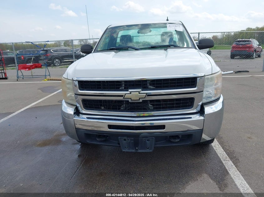 2008 CHEVROLET SILVERADO 2500HD VIN: 1GCHC24K18E160498