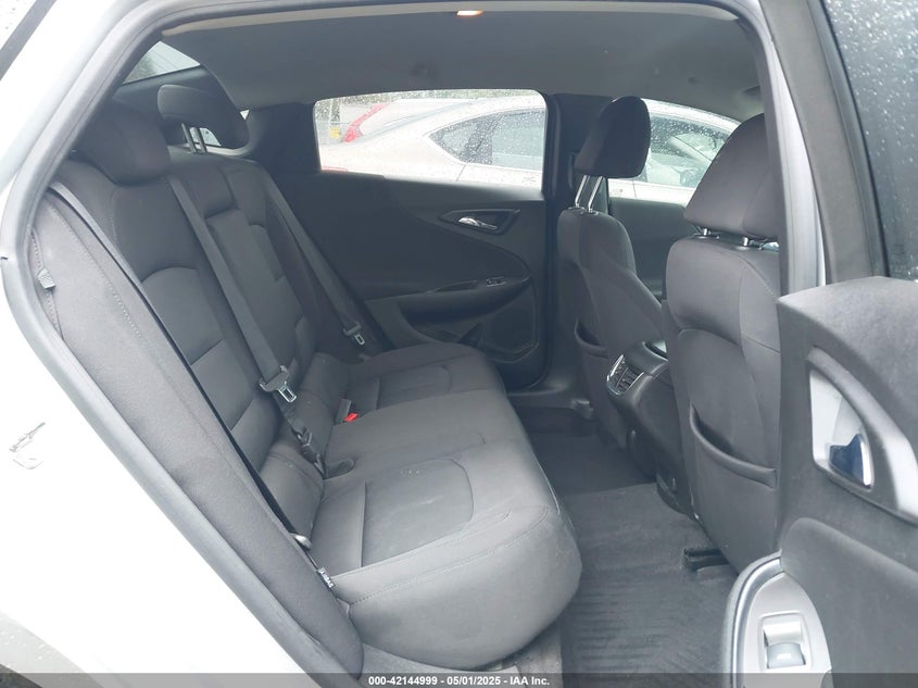 2019 CHEVROLET MALIBU VIN: 1G1ZD5ST9KF112126