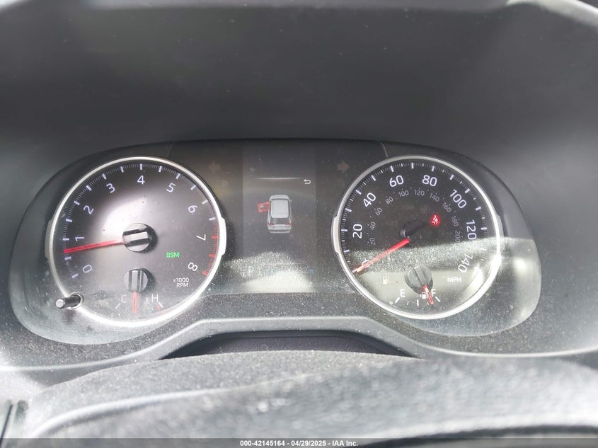 2019 TOYOTA RAV4 XLE - JTMP1RFV2KD042717