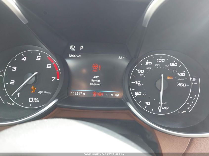 2018 Alfa Romeo Giulia Ti Lusso Awd VIN: ZARFAEEN5J7580384 Lot: 42145472