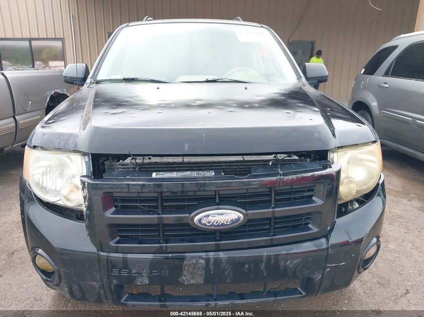 2008 FORD ESCAPE VIN: 1FMCU04138KE22067