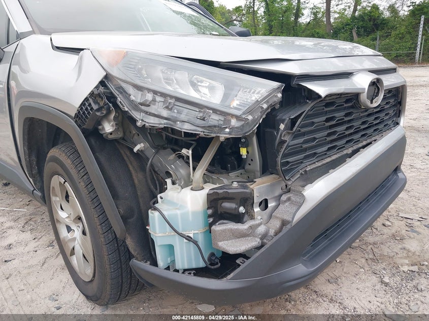 VIN 2T3H1RFV9KW038705 2019 TOYOTA RAV4 LE