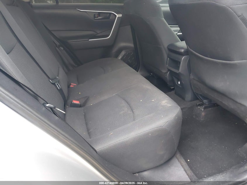 VIN 2T3H1RFV9KW038705 2019 TOYOTA RAV4 LE
