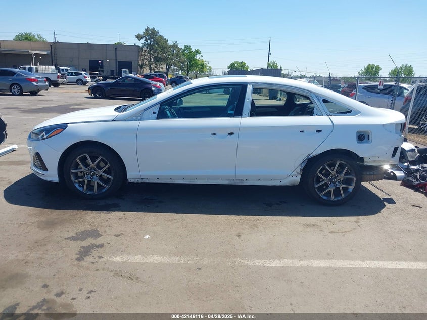 2018 HYUNDAI SONATA VIN: 5NPE34AB0JH670723