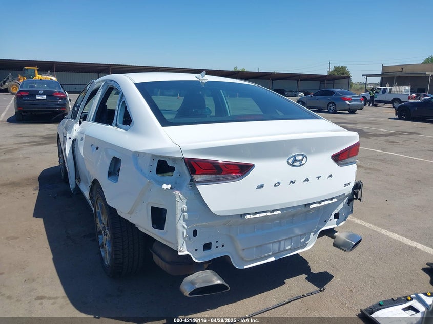 2018 HYUNDAI SONATA VIN: 5NPE34AB0JH670723