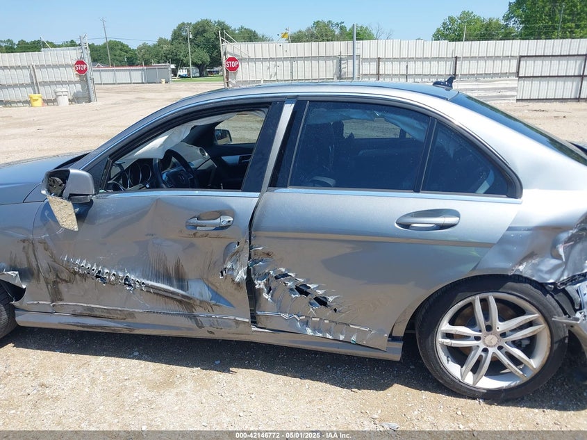 2013 Mercedes-Benz C 300 Luxury 4Matic/Sport 4Matic VIN: WDDGF8AB1DR291773 Lot: 42146772
