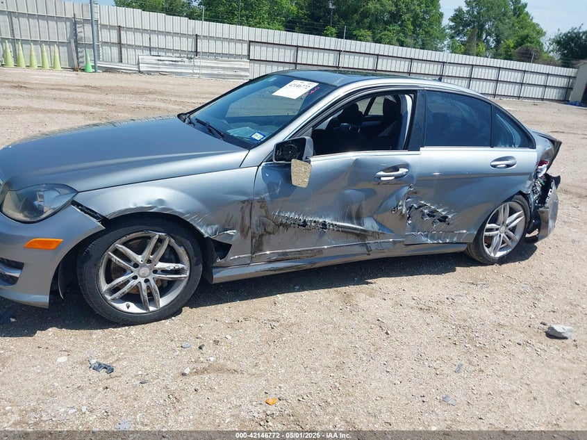 2013 Mercedes-Benz C 300 Luxury 4Matic/Sport 4Matic VIN: WDDGF8AB1DR291773 Lot: 42146772