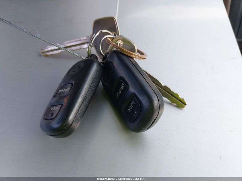 2000 Toyota Camry Le V6 VIN: JT2BF28K1Y0237397 Lot: 42146858