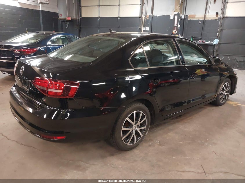 2016 VOLKSWAGEN JETTA SE - 3VWD67AJ9GM380069