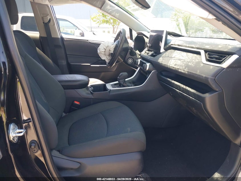 2023 TOYOTA RAV4 VIN: 2T3F1RFV1PC370198