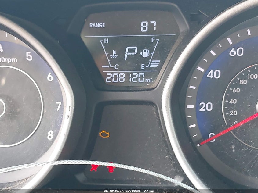 2015 HYUNDAI ELANTRA VIN: KMHDH4AE9FU358996