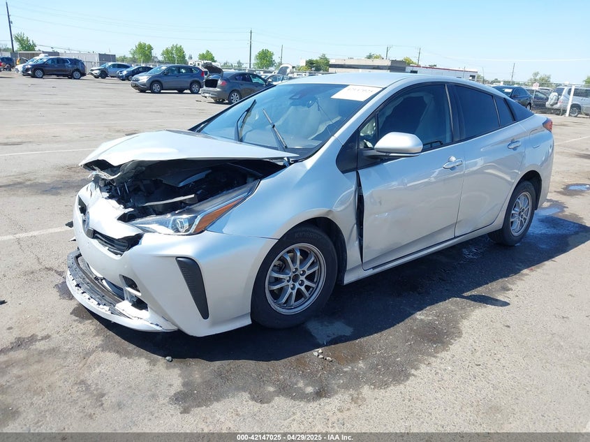 2021 TOYOTA PRIUS VIN: JTDKAMFUXM3144991