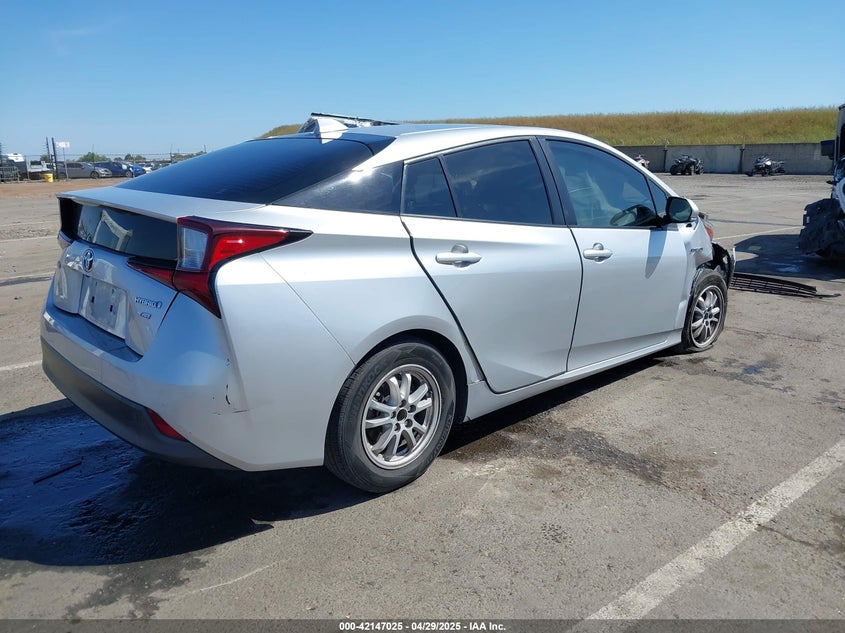2021 TOYOTA PRIUS VIN: JTDKAMFUXM3144991