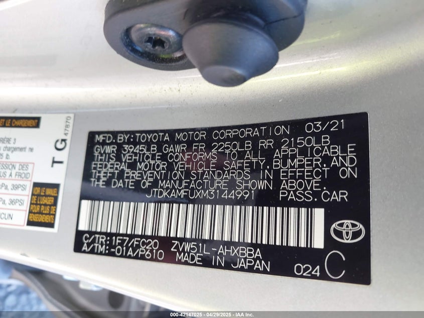2021 TOYOTA PRIUS VIN: JTDKAMFUXM3144991