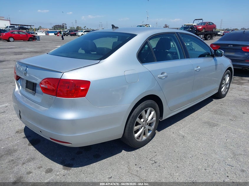 2014 VOLKSWAGEN JETTA VIN: 3VWD17AJ4EM370500