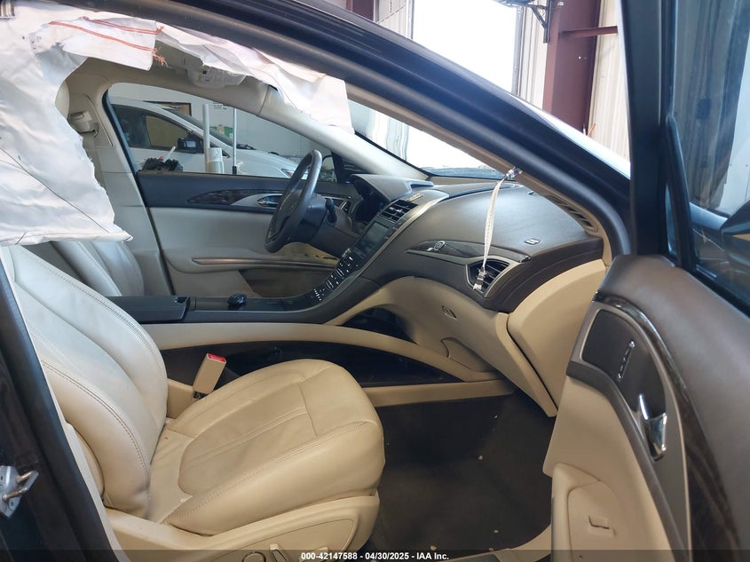 2014 LINCOLN MKZ HYBRID - 3LN6L2LU2ER805609