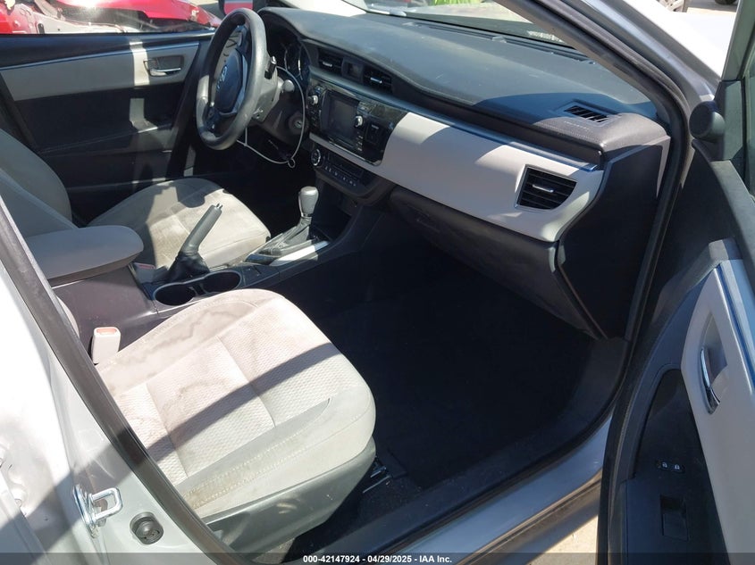 2015 TOYOTA COROLLA VIN: 2T1BURHE9FC392301