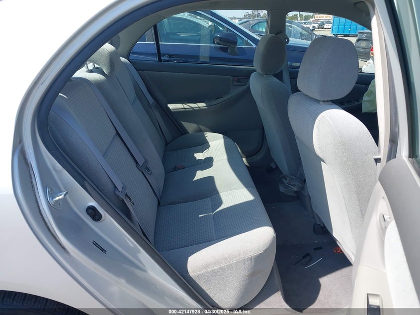 2007 TOYOTA COROLLA VIN: JTDBR32E670110294